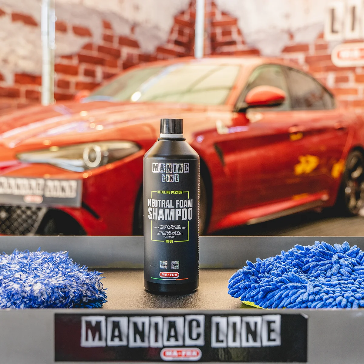 Mafra Maniac Car Detailing Line, Neutral Foam Shampoo, 2 in1 Neutral Shampoo, Highly Effective on Dust and Grime, 1000ml