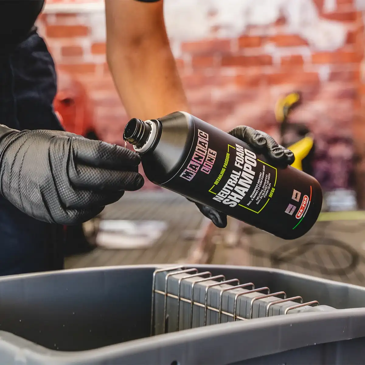 Mafra Maniac Line Neutral Foam Shampoo 1000ml for Exterior Detailing